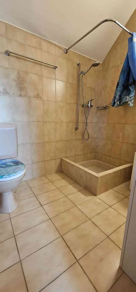 2 Zimmer Dachwohnung mit Stauraum
