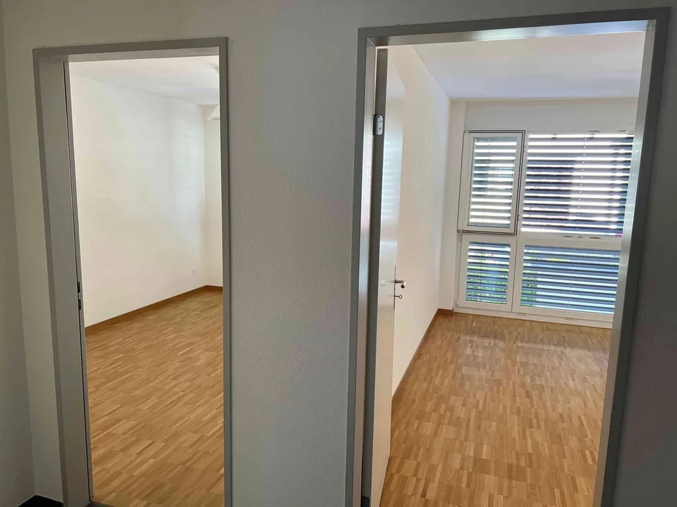 Familien-Haus inkl. 2 Garagen