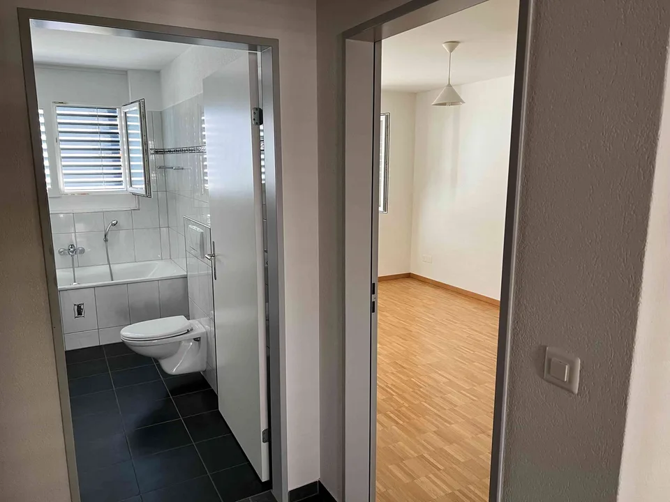 Familien-Haus inkl. 2 Garagen