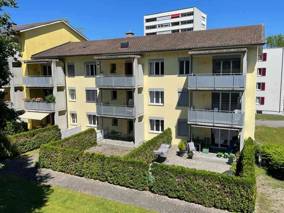 Attraktive 4 Zimmer-Wohnung zentral in der nähe der Altstadt