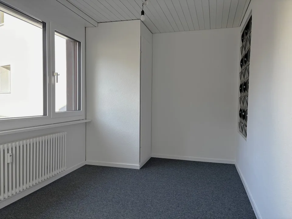 frisch renovierte Büro/Praxis-Räume im Dorfkern von Gelterkinden