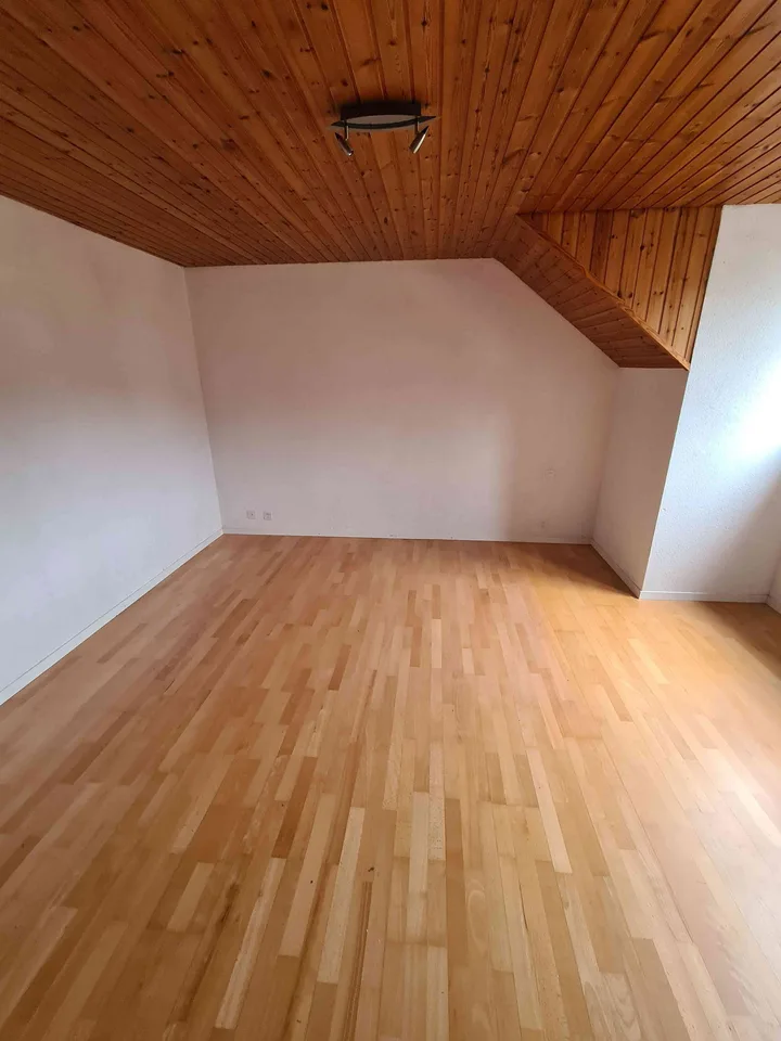 Dachwohnung 2.5 Zimmer