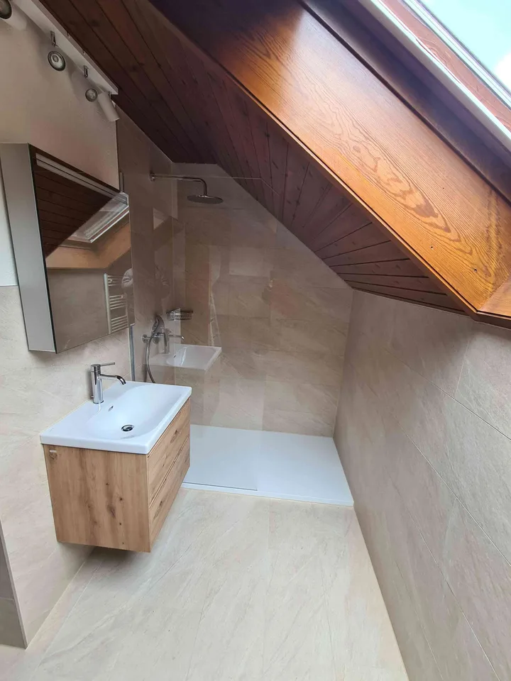 Dachwohnung 2.5 Zimmer