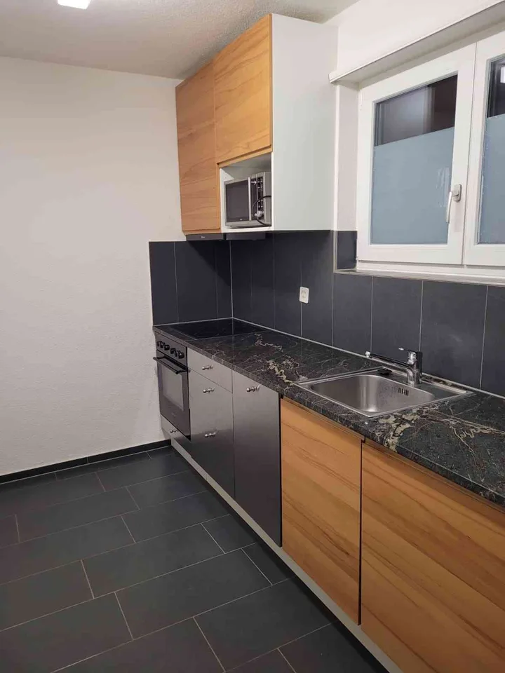Helle und geräumige 2-Zimmerwohnung in Lenzburg