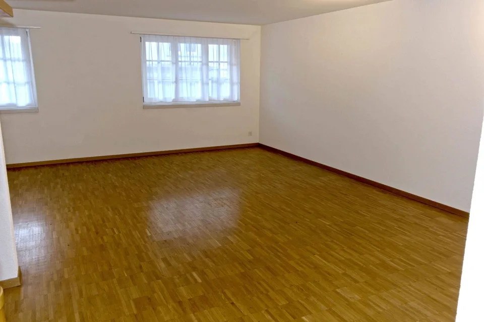 3.5 Zimmer Maisonettewohnung mit Balkonsitzplatz
