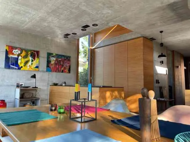 Zimmer 28 qm, eigenes Bad, ganzes Haus zur Nutzung