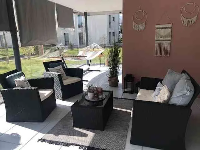 Moderne 3.5 Zi.-Wohnung in Oftringen mit grossem Umschwung per 01.10.