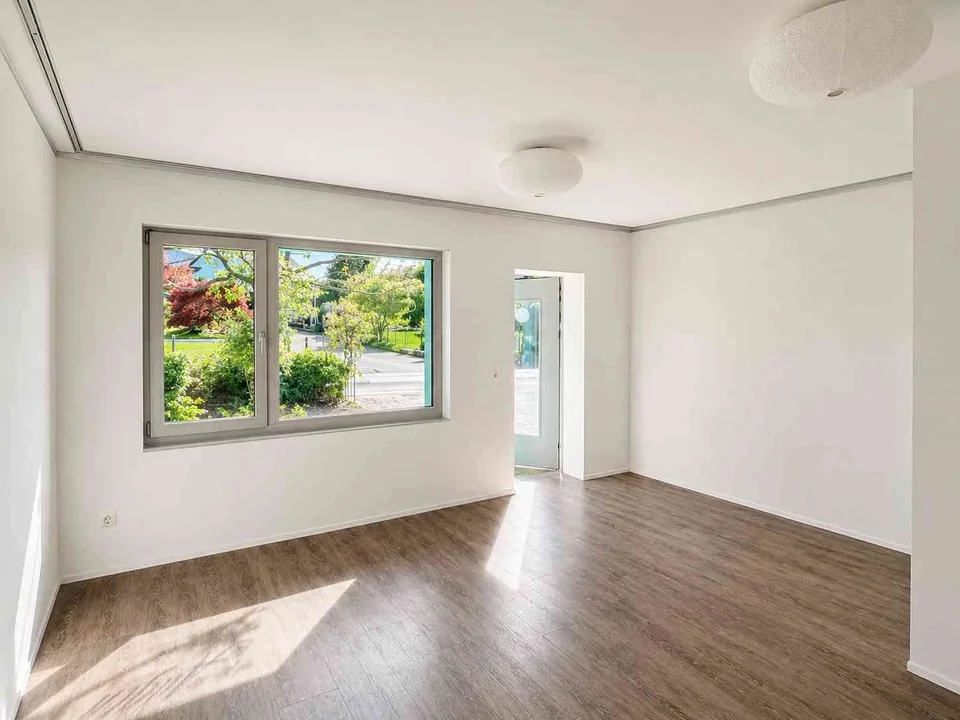 Ruhiger Büro- / Praxis- / Atelierraum in Staufen zu vermieten