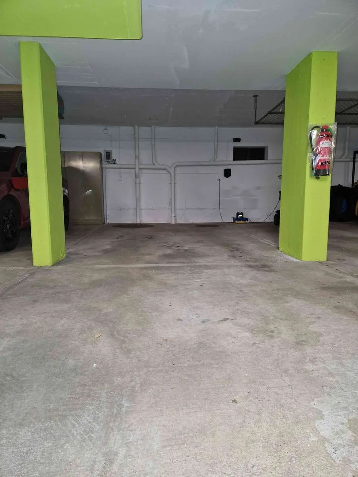 Parkplatz im Tiefgarage
