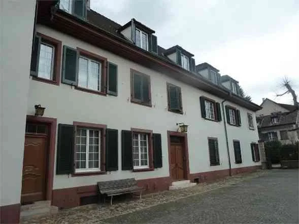 3.5-Zimmer-Wohnung im Ehingerhof – mit Zusatzraum, auf Wunsch möbliert