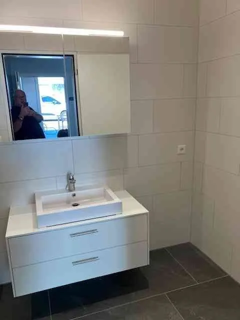 Exklusive neue 4.5-Zimmer Wohnung - Stadtgrenze Aarau