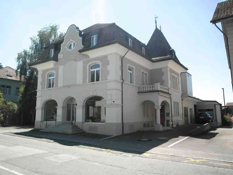 Repräsentative Gewerbe-Räume in Jugendstil-Villa, Nähe Aarau