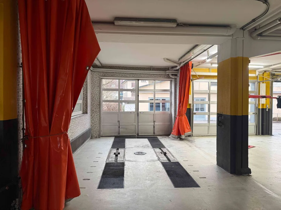 Professionelle Autowerkstatt / Autogarage an Top Lage in Wildegg AG