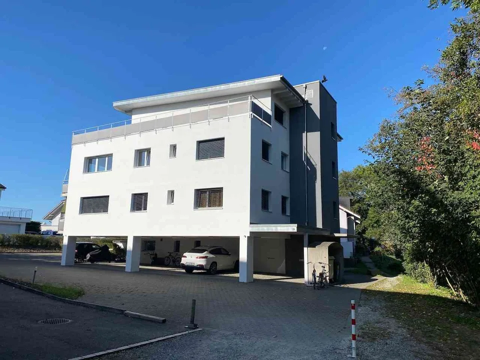 Aussenparkplatz zu vermieten