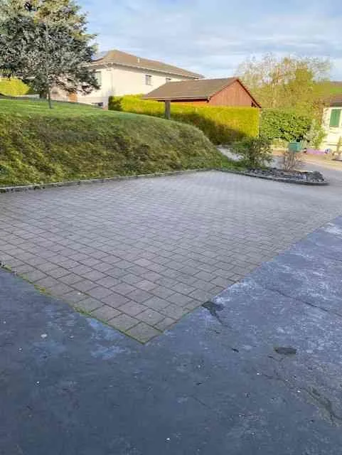Parking spot , place du parc - Pkw