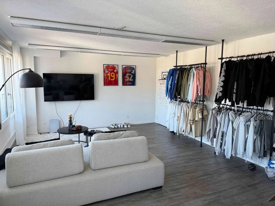 Modernes Büro in zentraler Lage von Lausen
