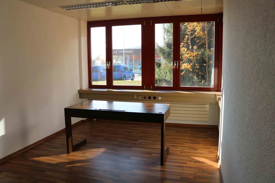 Bürokomplex - Lichtdurchflutende Büros zu vermiete