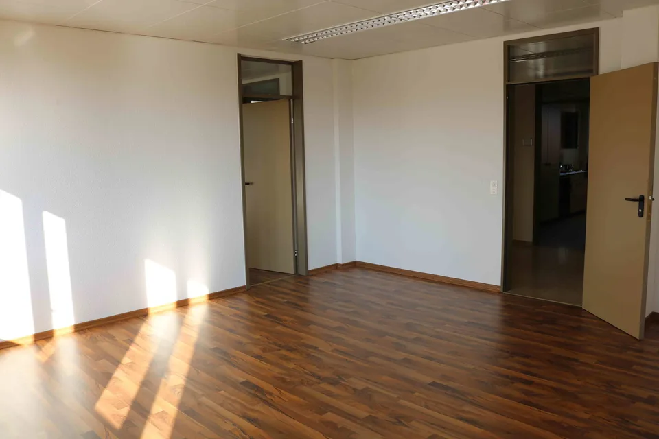 Bürokomplex - Lichtdurchflutende Büros zu vermiete