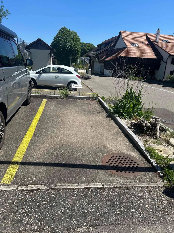 Parkplätze zu vermieten im Winkel 1