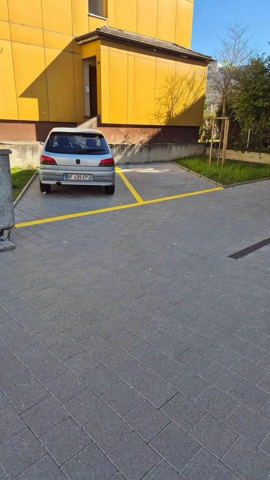 Aussenparkplatz zu mieten