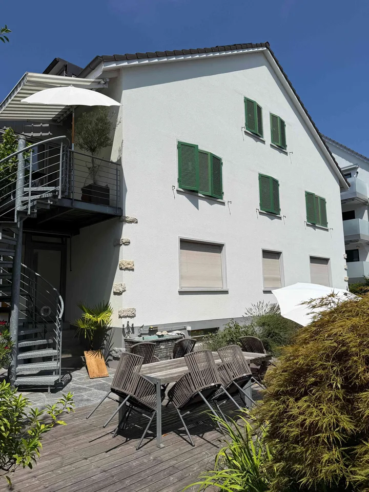 Zu vermieten in 2-Familienhaus