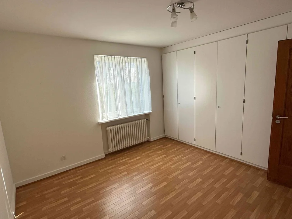 Zu vermieten in 2-Familienhaus