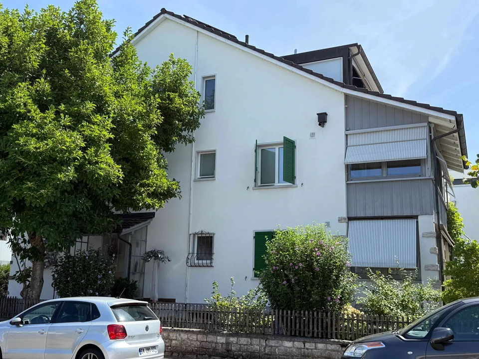 Zu vermieten in 2-Familienhaus