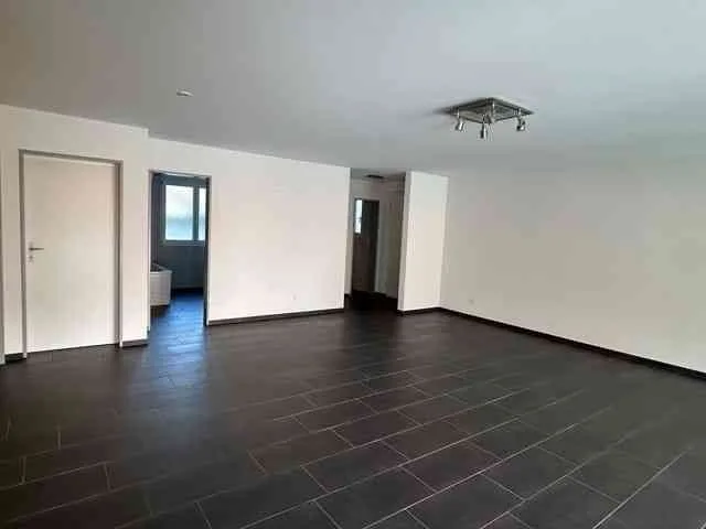 MODERN - GROSSZÜGIG - HELL - ZENTRAL