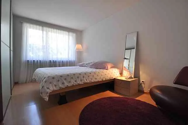 8' walk to Marktplatz - top 'birdsong bijou' 2 bed 160 180 wm 2750