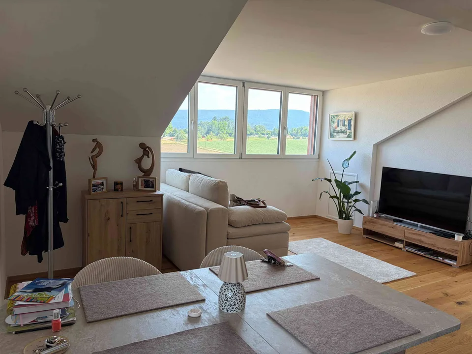 Ihr Zuhause mit Aussicht: Charmante 2-Zimmer-Perle in bester Lage