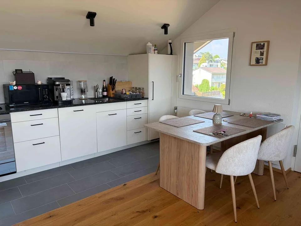 Ihr Zuhause mit Aussicht: Charmante 2-Zimmer-Perle in bester Lage