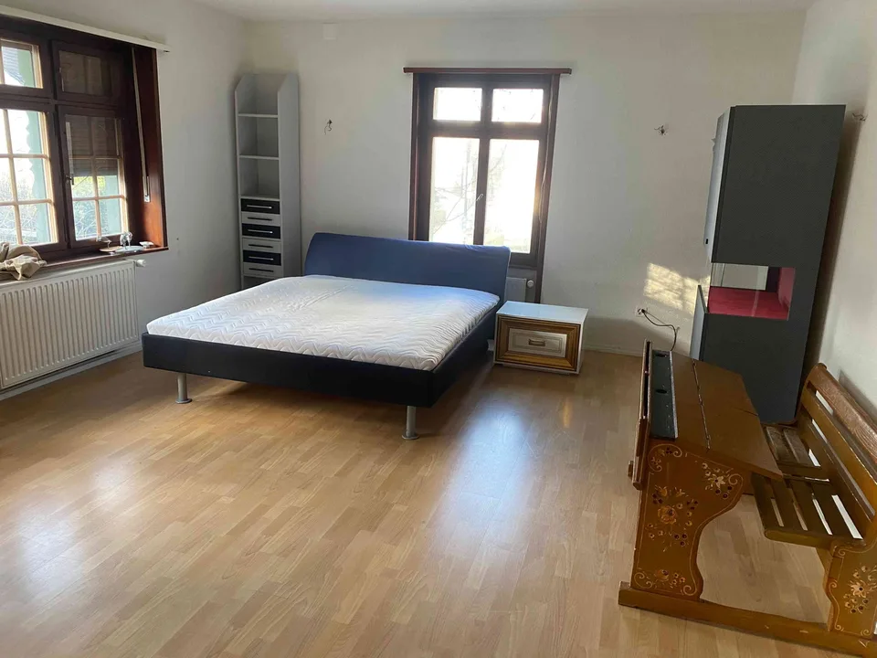 Helle 1 Zimmer Wohnung möbliert