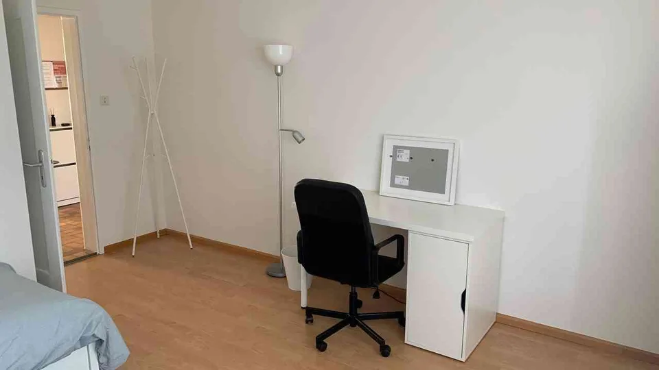 Möbliertes WG-Zimmer S3 Spalenring / Schützenmattpark