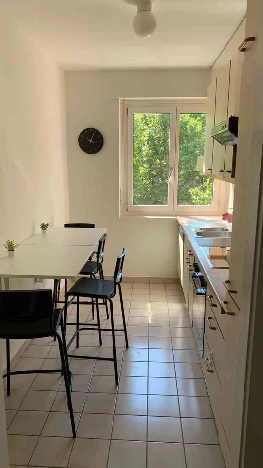 Möbliertes Privatzimmer S2 mit Gemeinschaftsnutzung an bester Lage!