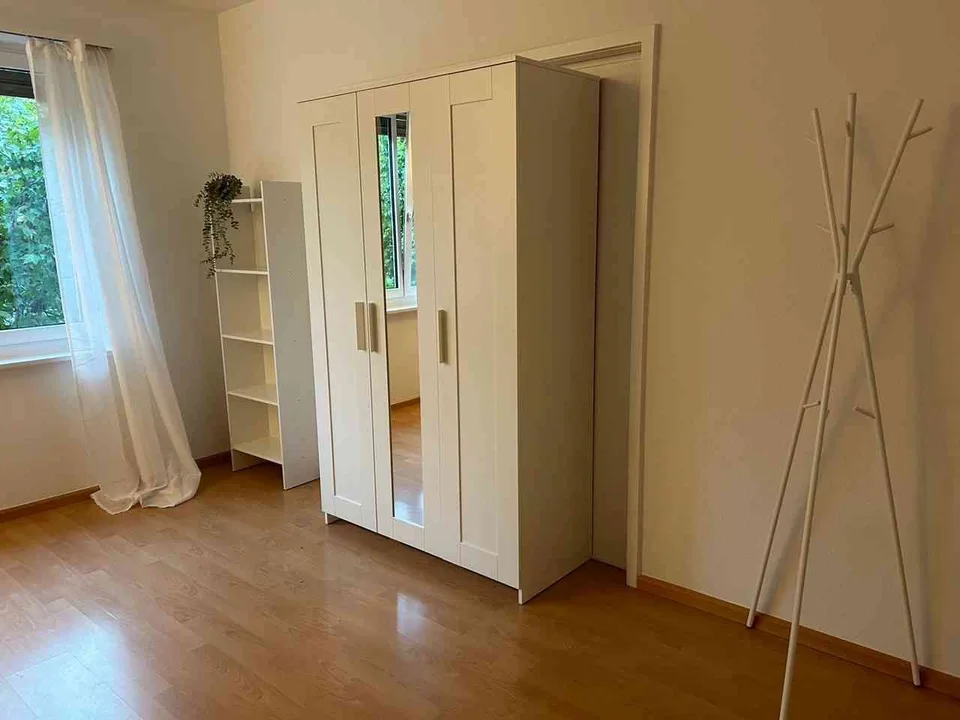Möbliertes Privatzimmer S2 mit Gemeinschaftsnutzung an bester Lage!