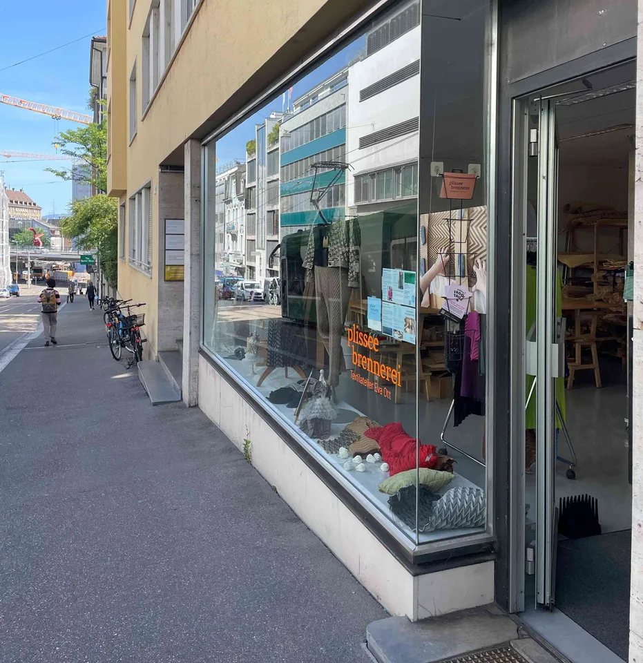 helles und grosszügiges Laden/Atelier Lokal