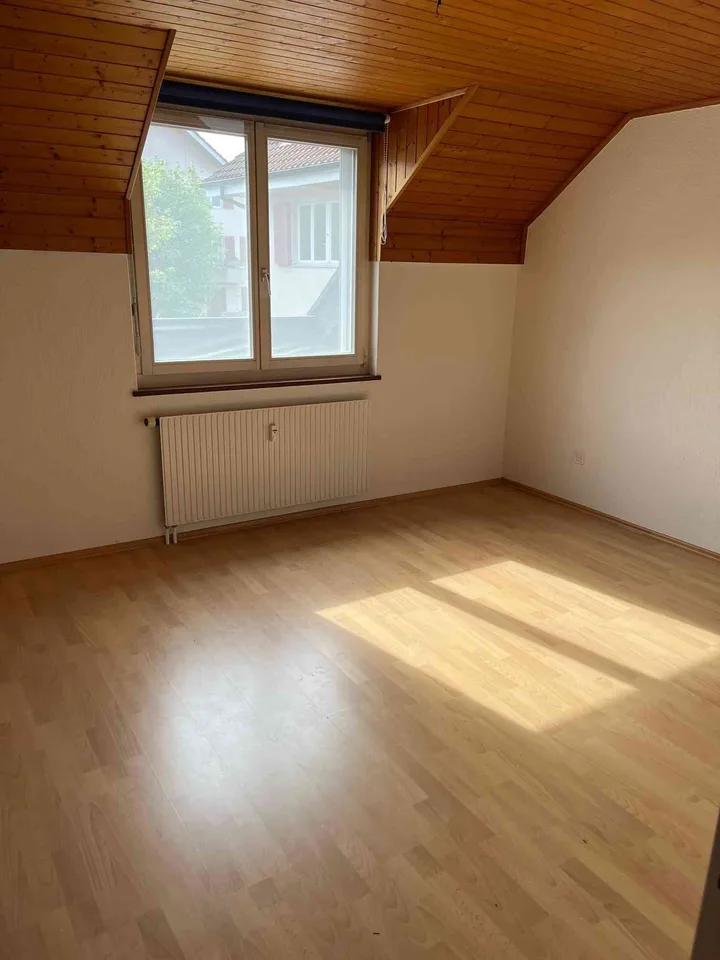 Neu renovierte 3.5 Wohnung in Laufen zu vermieten