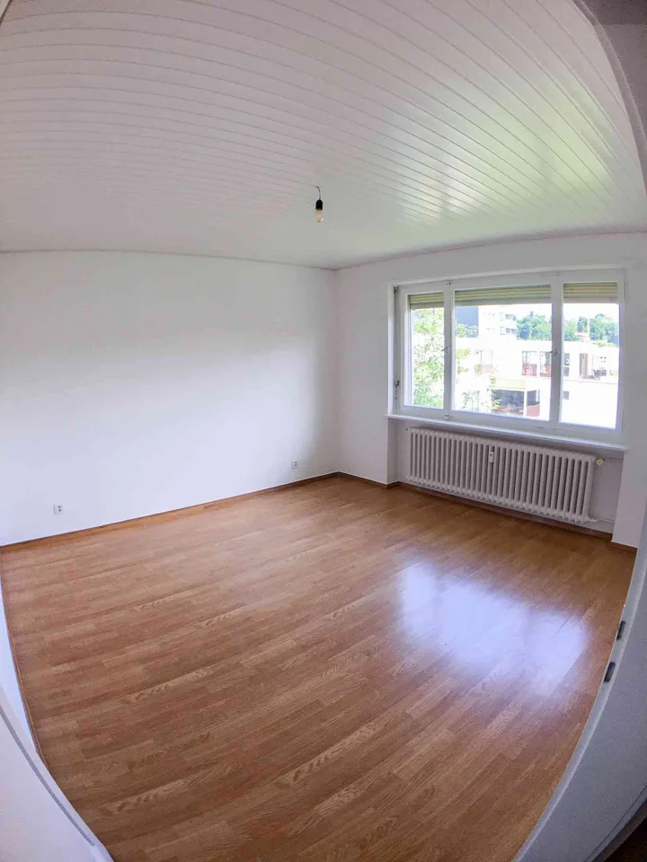 Sonnige 3-Zimmer-Altbauwohnung in ruhiger, grüner Umgebung – stadtnah