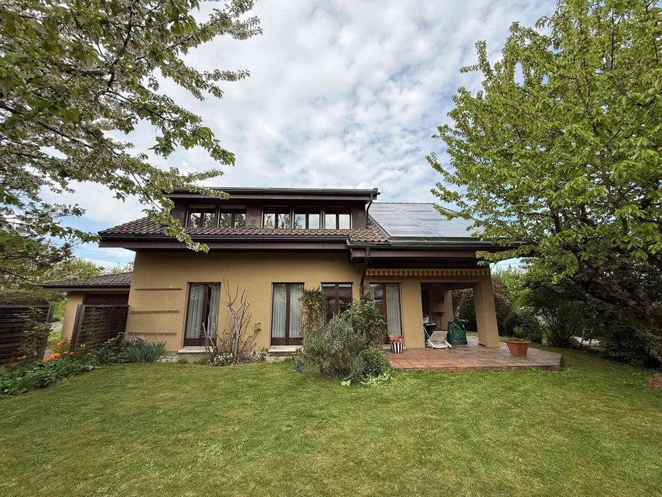 Grosses Einfamilenhaus