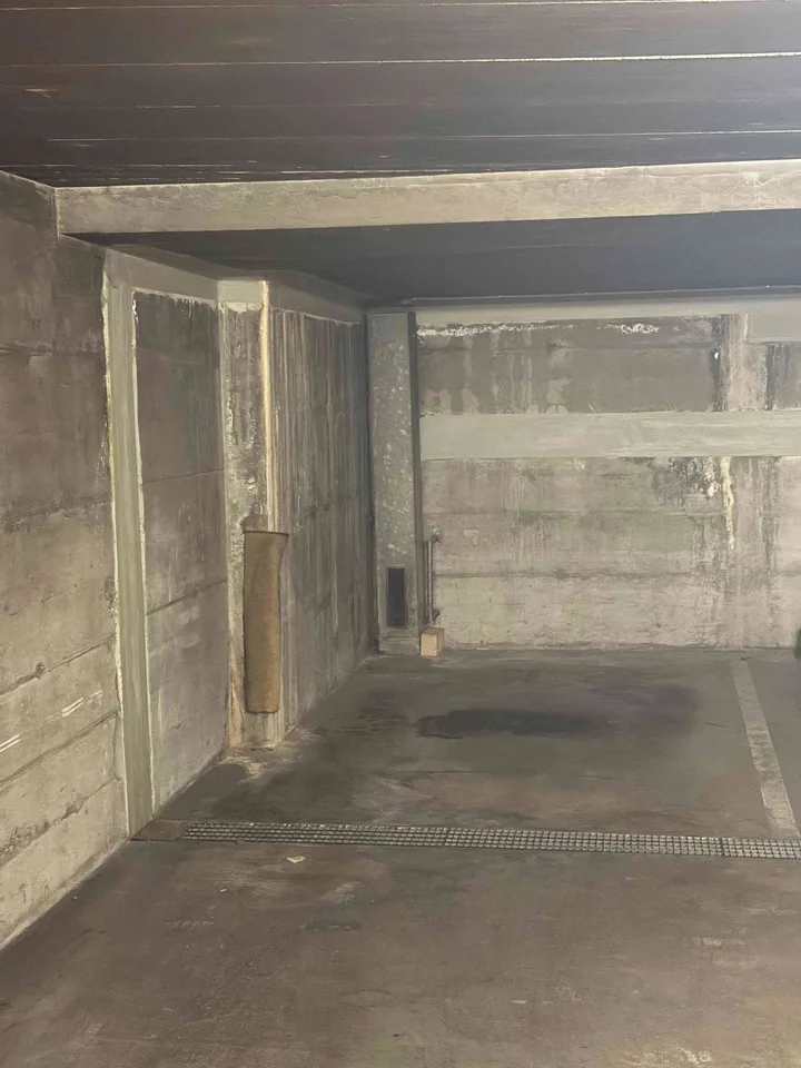Underground parking (Tiefgaragen-Plätze, 4057 Basel)