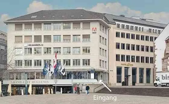Helles Büro am Barfüsserplatz – Top-Lage im Herzen von Basel