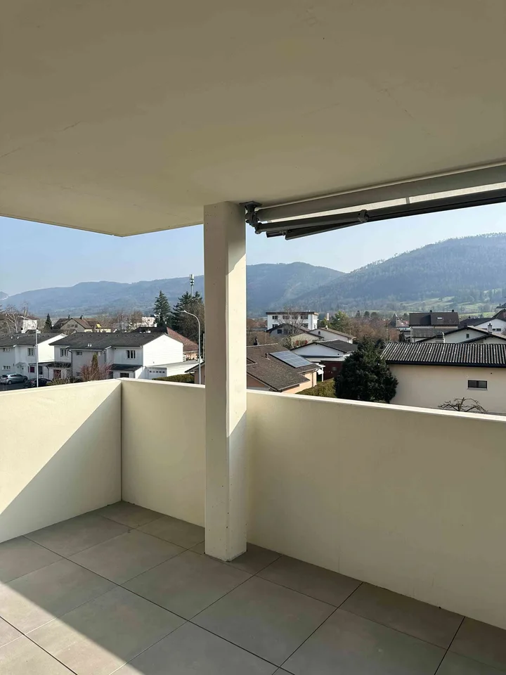 Bel appartement 4,5 pièces à Bassecourt. ( 117m2 )