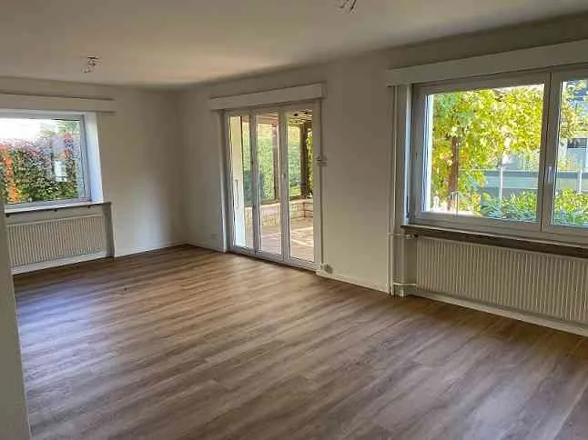 Schönes Eck-Reihenhaus