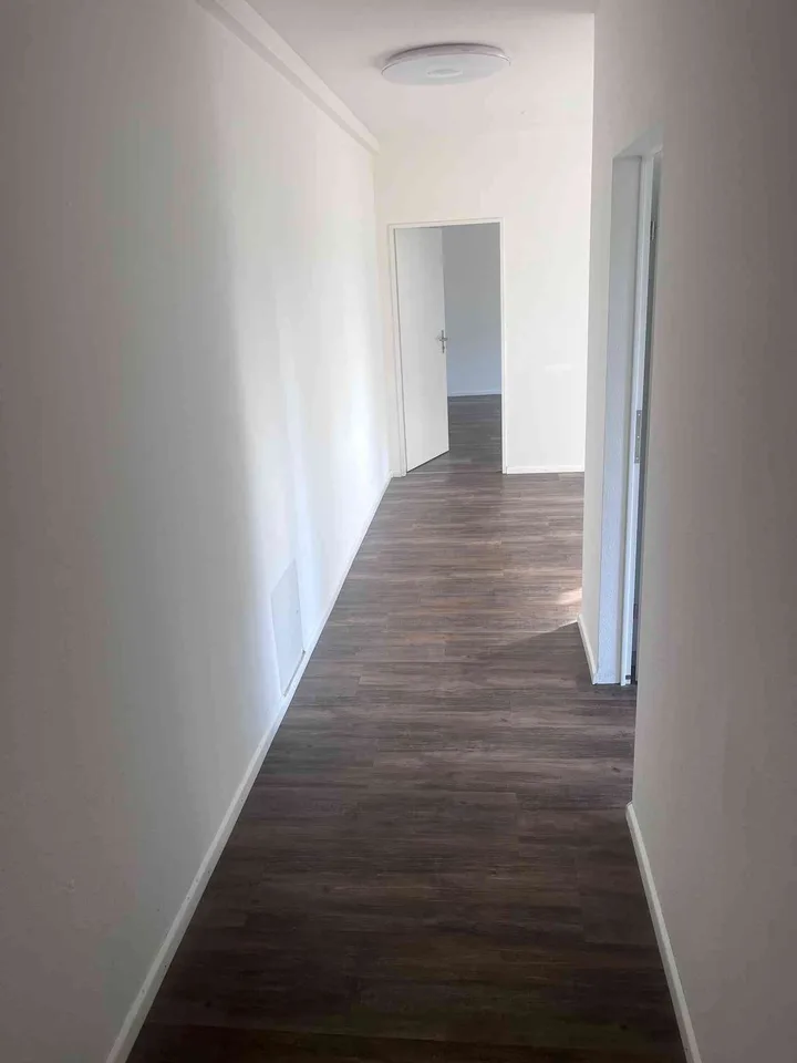 Schöner, ruhiger Praxis- oder Büroraum in Binningen zu vermieten