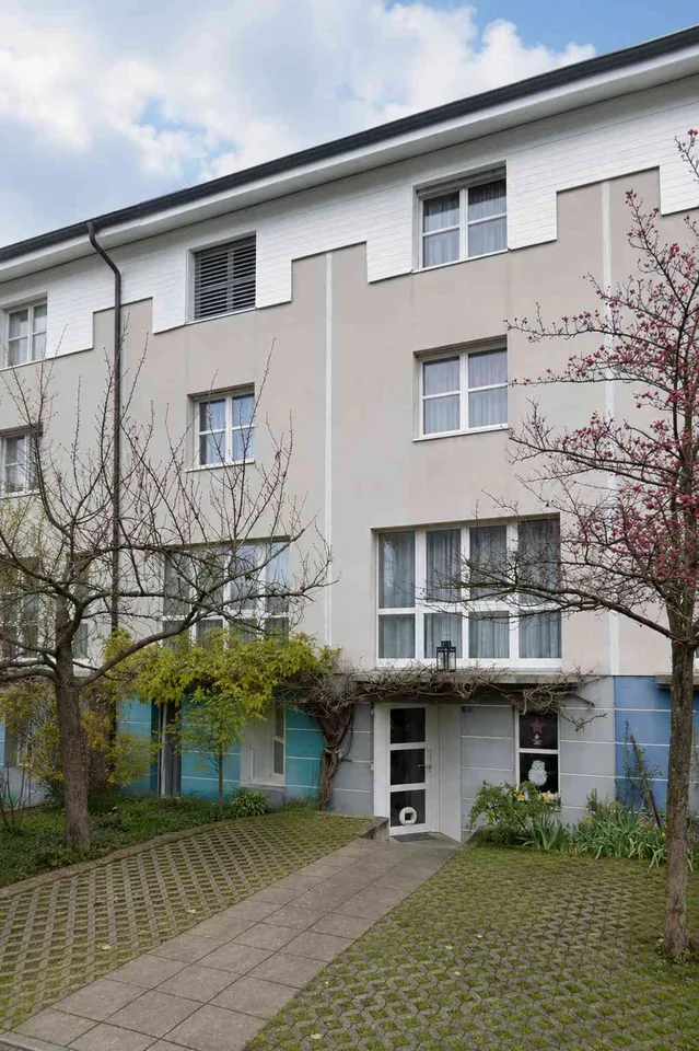 Nachmieter gesucht für grosszügiges Reihenhaus in Allschwil BL