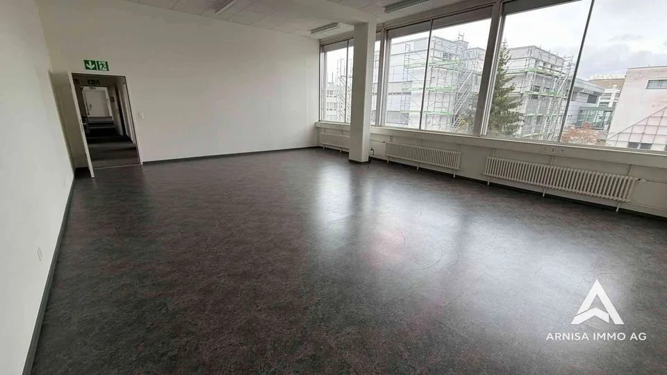"Moderne Büroräume in Reinach BL - von 15m² - 831 m² auf zwei Etagen "