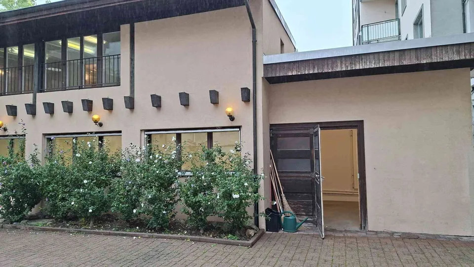 Atelier Raum in Kleinbasel nähe Messe mit Parkplatz