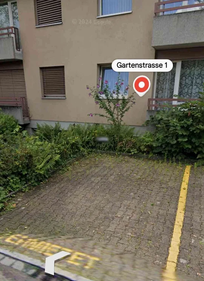 Aussenparkplatz