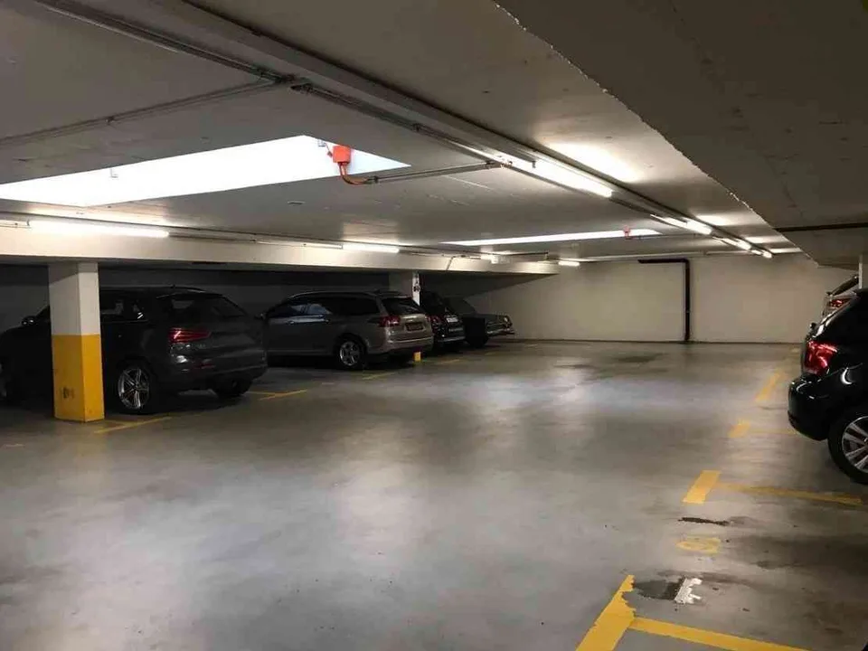 Parkplatz zu vermieten in Binningen