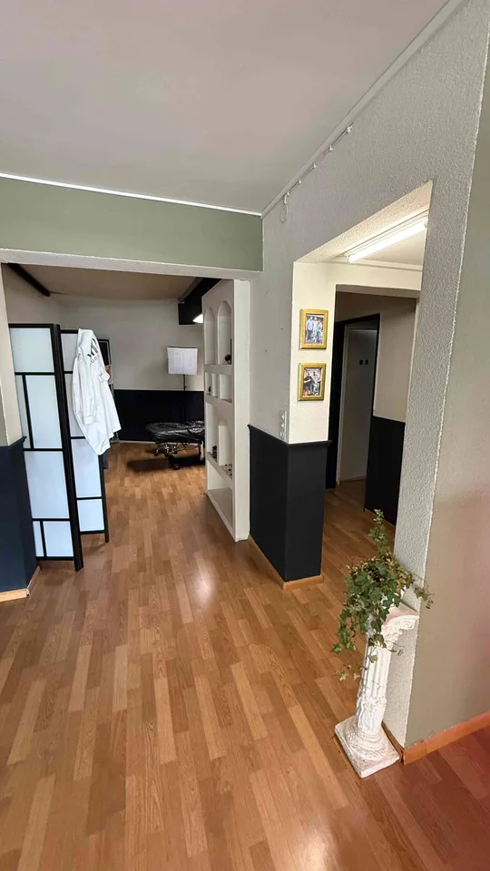 Ladenfläche am Spalenring zu vermieten – 140 m² auf zwei Etagen